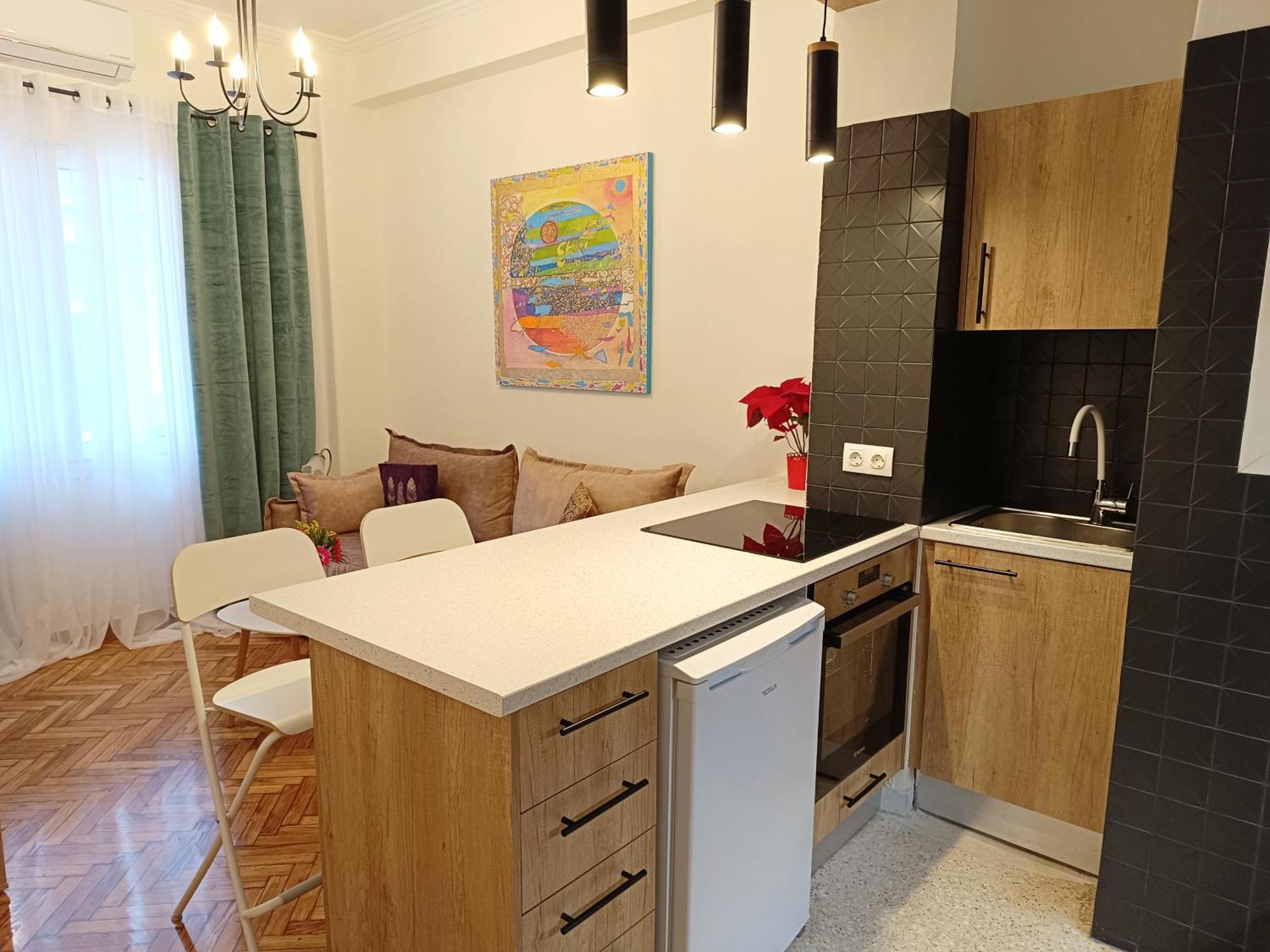 Golden In Victoria Apartment *